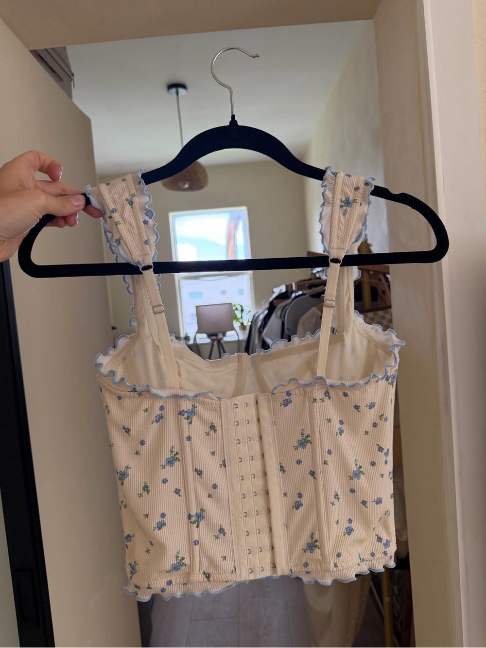 UO Floral Ribbed Corset Crop Tank - Blue & Cream - Picture 2 of 5